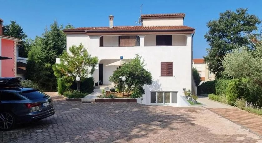 Apartmani Cerova - Image 1