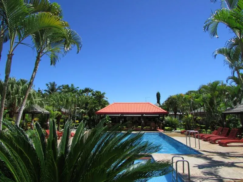 Wailoaloa Beach Resort - Image 1