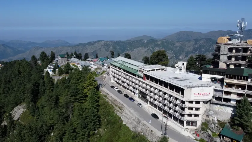 Shangrila Hotels & Resorts Changla Gali - Image 1