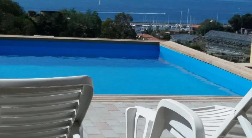 Villa del Mare Ligure Terme & SPA Piscina a 37 gradi - Image 1