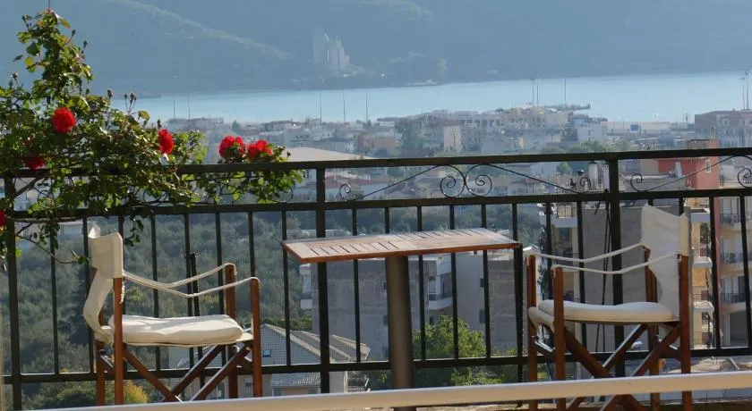 Τhe Sunny Apartments - Image 1