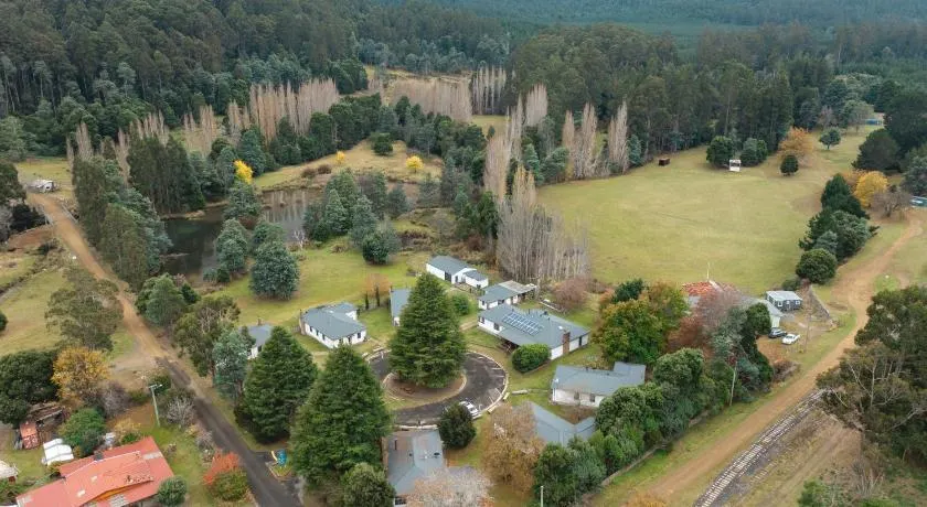 Maydena Lodge - Image 1