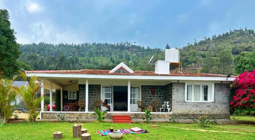 Earth songs by Green leaves - 10 kms from kotagiri - Image 1