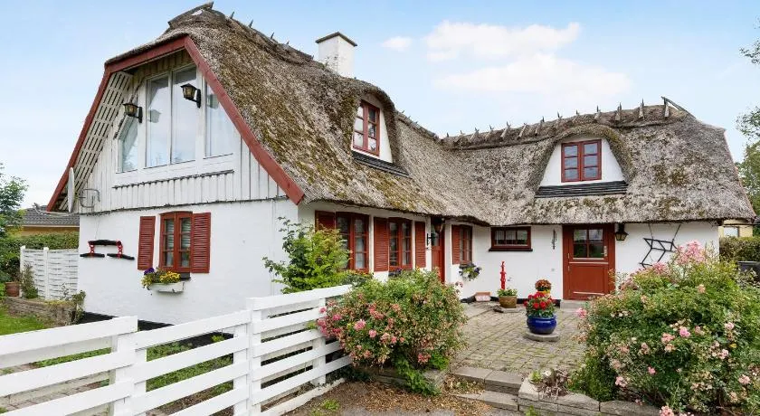 New Renovated Farmhouse - Image 1