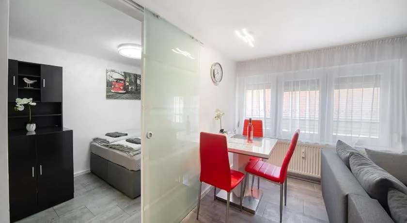 Centroom Pécs Apartman - Image 1