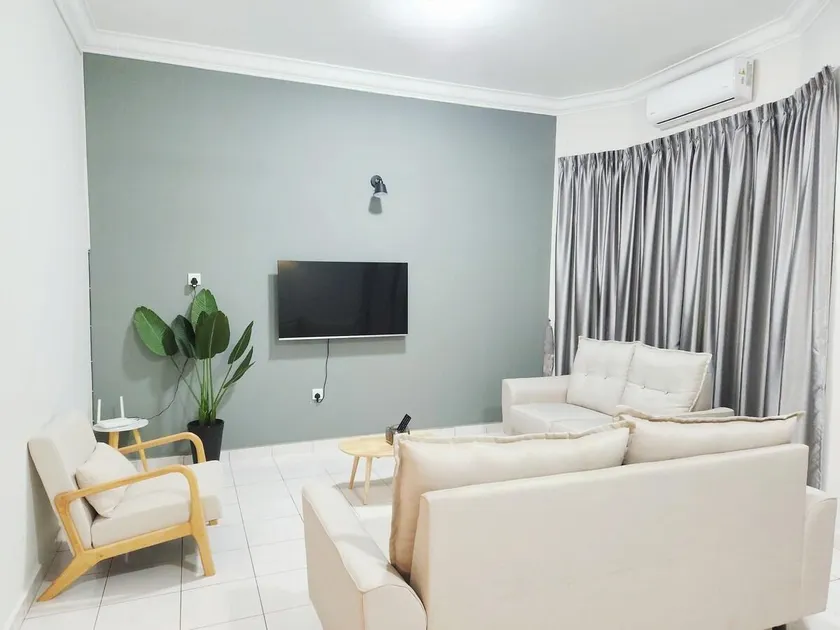 IPOH MENGLEMBU LOHAS 4BR3Bath14 PAX - Image 1