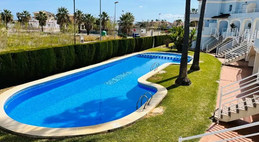 Caseta Rabdells Olivanova 150m de la playa - Image 1