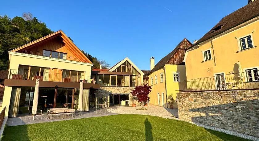 Apartments Mauritiushof Weingut FJ Gritsch - Image 1