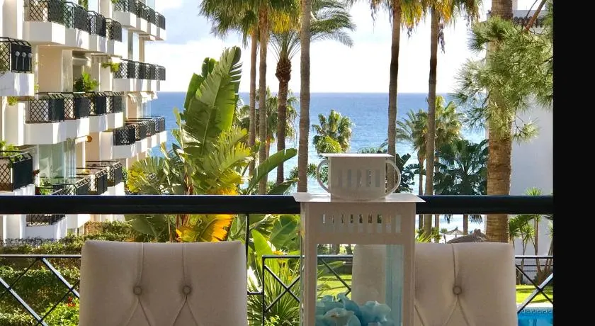 MI CAPRICHO 4B BEACHFRONT - Apartment with sea view - Costa del Sol - - Image 1