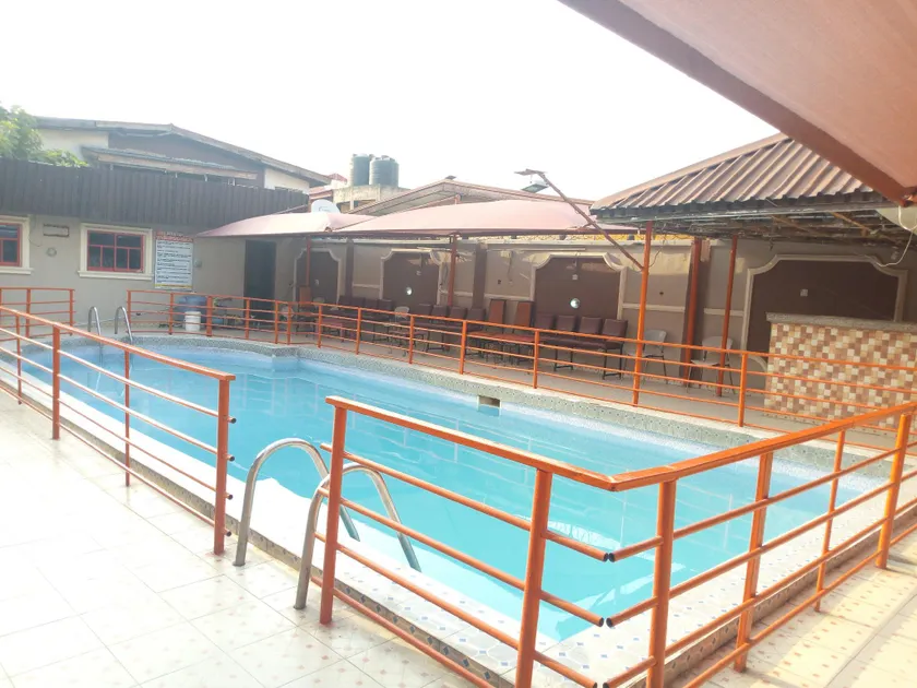 Aquatic Suites & Lounge - Image 1