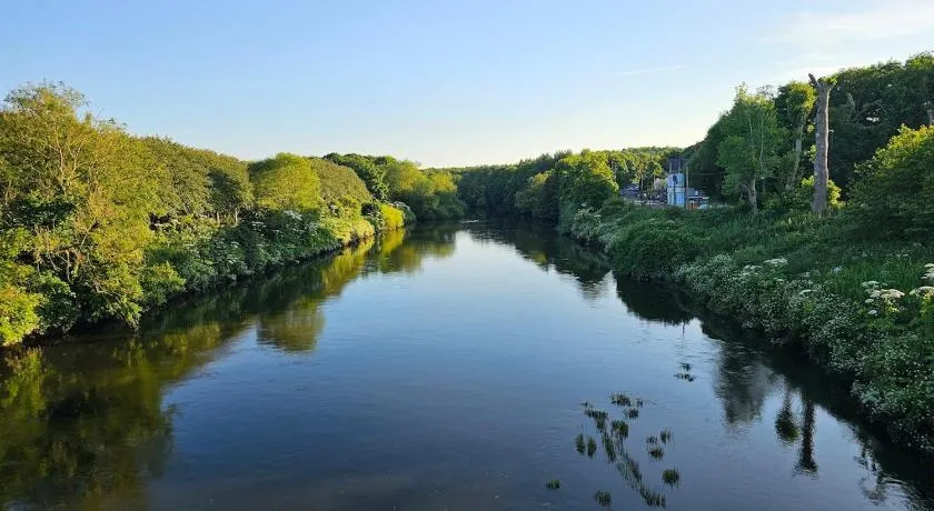 Your Home from Home - River bank - Image 1