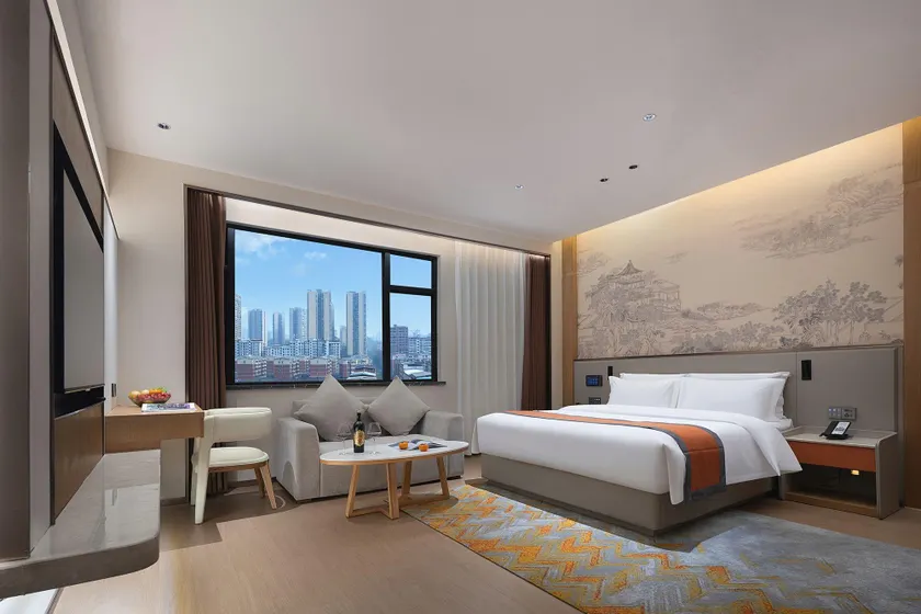 Shenzhou Mingzhu Hotel - Image 1
