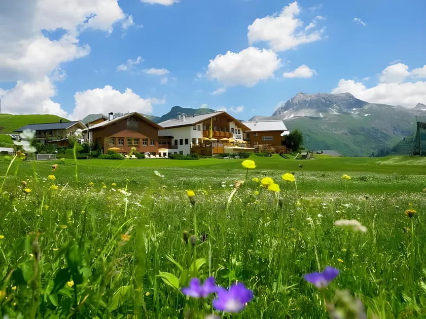 Hotel Mohnenfluh - Image 1