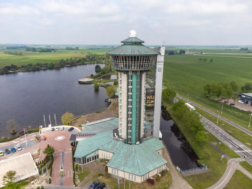 Hotel & Restaurant Infinity - Image 1