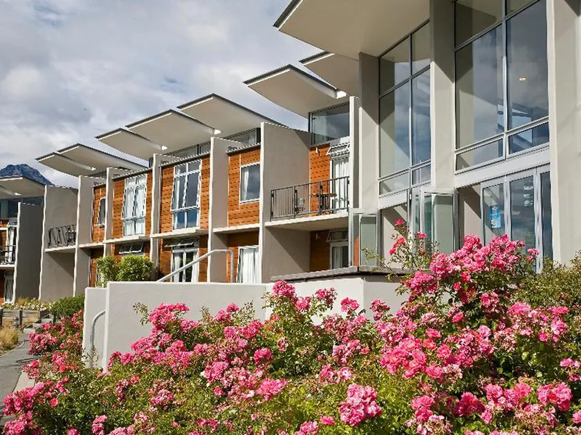 Hampshire Holiday Parks - Queenstown Lakeview - Image 1
