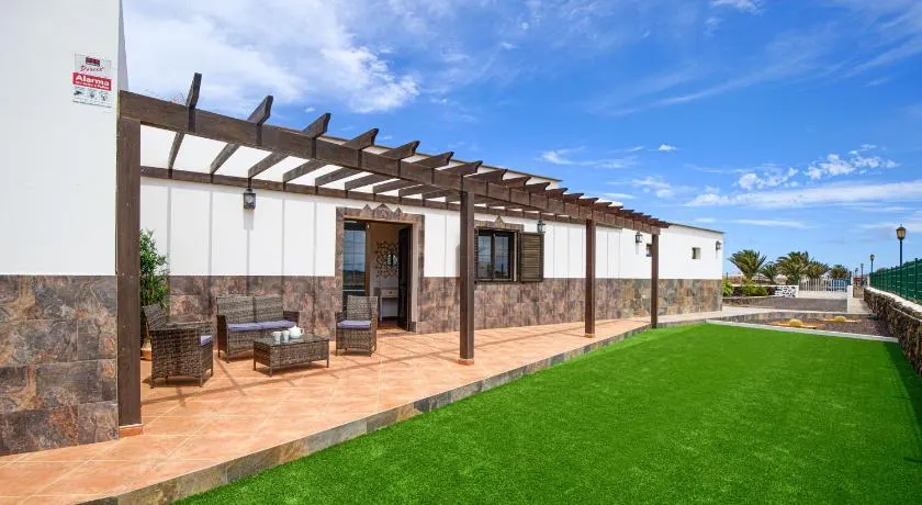Villa Elena - Image 1