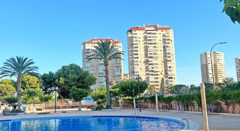 Coqueto con PISCINA, nuevo a 50m del mar, Parking Gratis OBRAS DE CONSERVACION EN FACHADA DE ENERO A 31 MAYO 2026 - Image 1