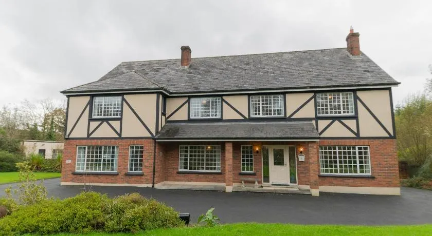 Dorney's B&B - Image 1