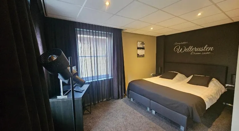 Hotel Café de Sport - Image 1