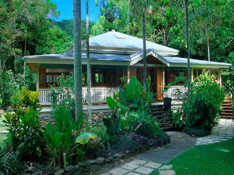 Port Douglas Valley Retreat - Image 1