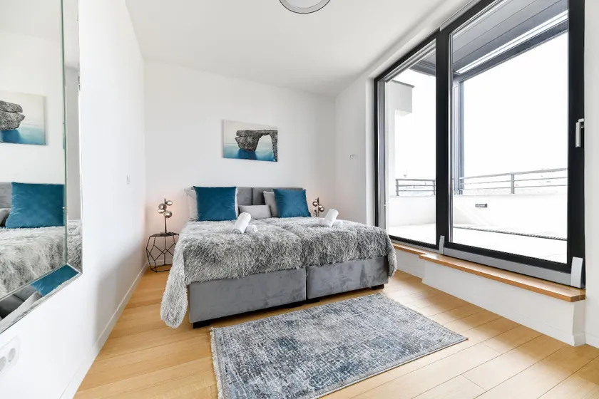 Luxury Penthouse Berin with Rooftop Terrace and Jacuzzi - Image 1