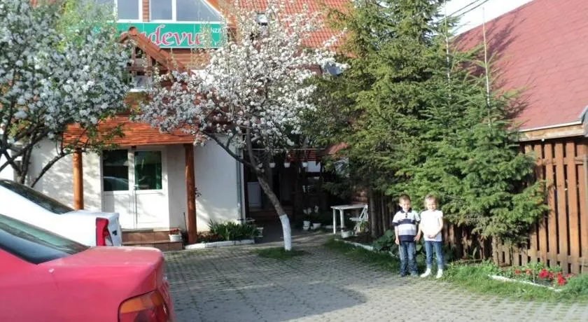 Randevú Panzió - Image 1