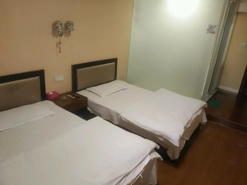 Shangke Express Hotel (Hongqi North Road Branch) - Image 1