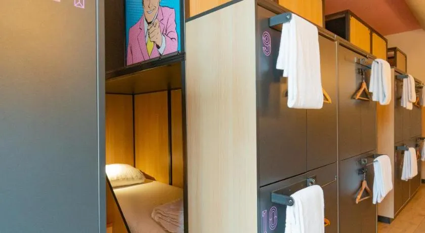 Sparks Hostel - Image 1
