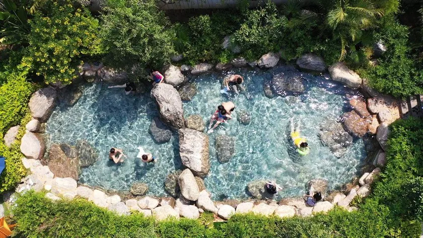 Meizhou Wuhua Hot Mineral Mud Hot Spring Resort - Image 1