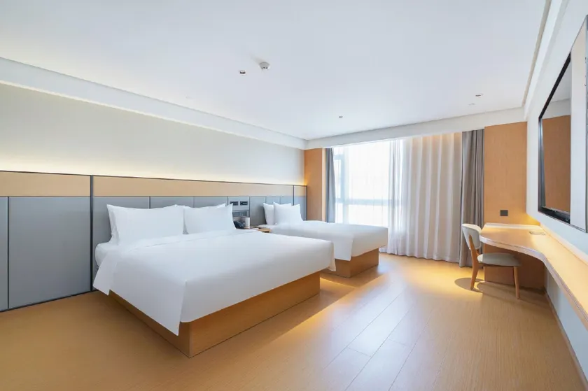 JI Hotel (Yantai Penglai Ocean Polar World Store) - Image 1