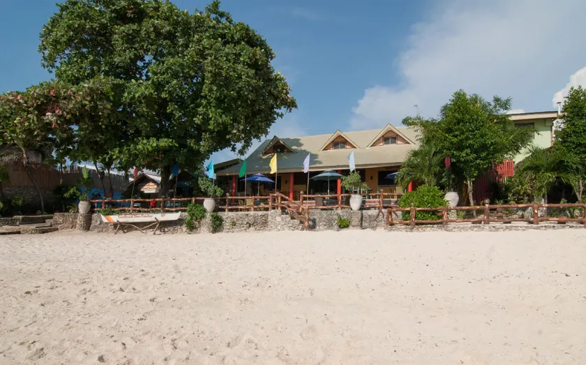 Sumisid Lodge - Image 1