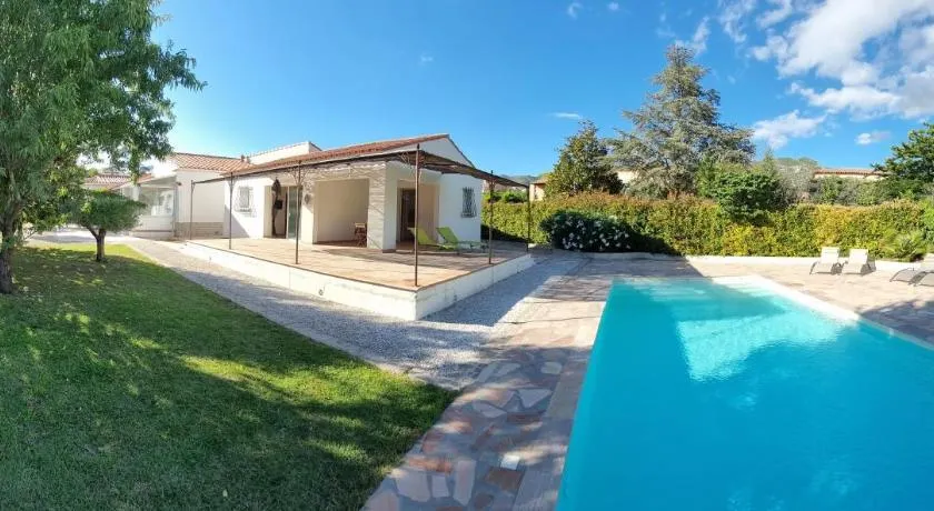 Maisonnette indépendante pour 2 Villa Garlaban Gemenos 4 étoiles - Image 1