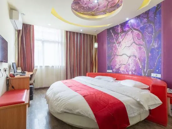 Lubinghua Express Hotel - Image 1