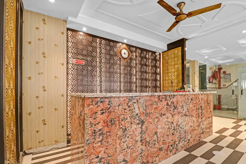 Townhouse F Suites Near Delhi Airport - Image 1