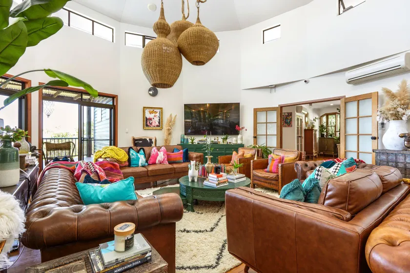 Aquila Retreat Mansion - Image 1