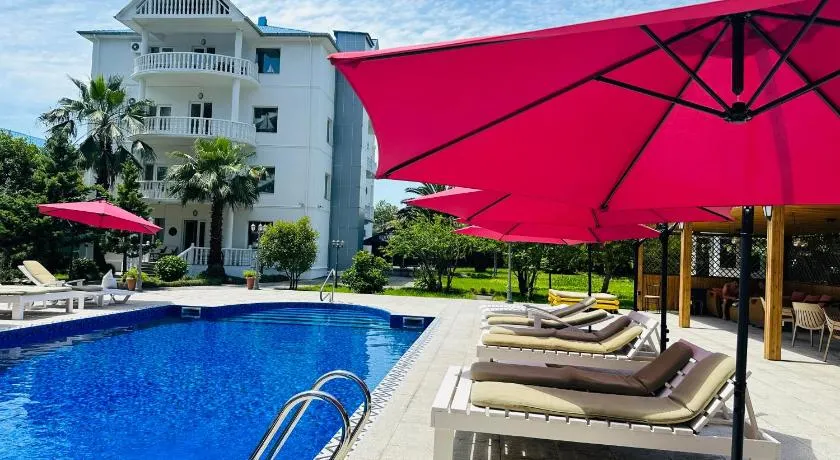Claude Monet beach hotel - Image 1