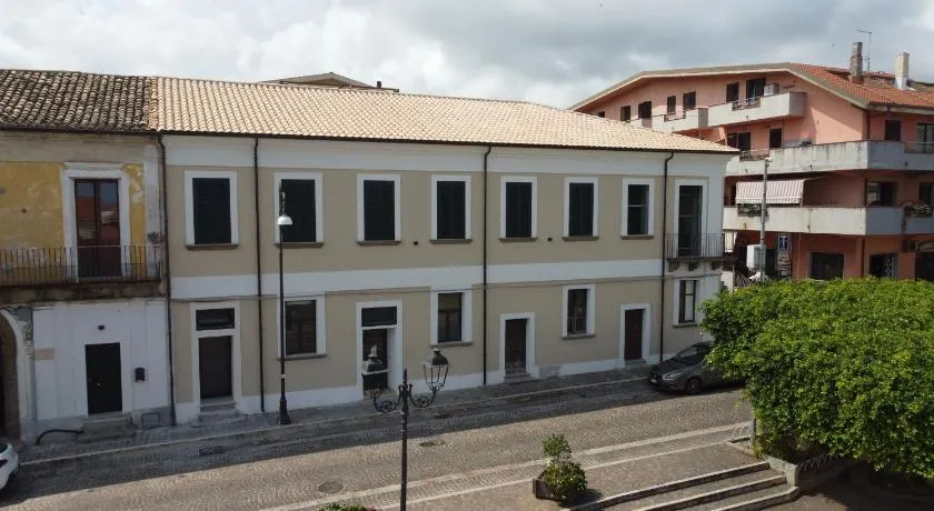 Palazzo Satriani Ethic Guest House - Image 1