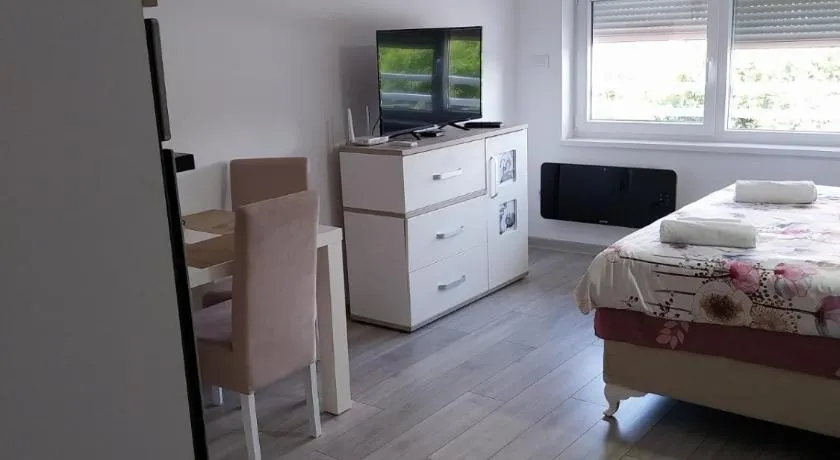 Apartman Cer - Image 1