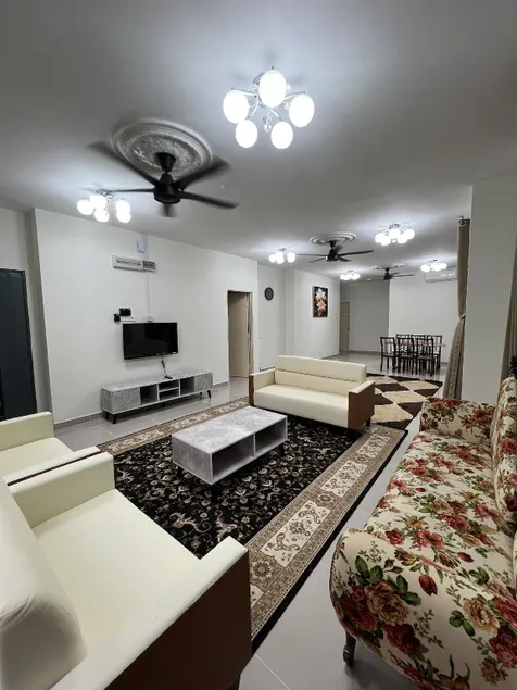 Selesa Homestay Beranang - Image 1