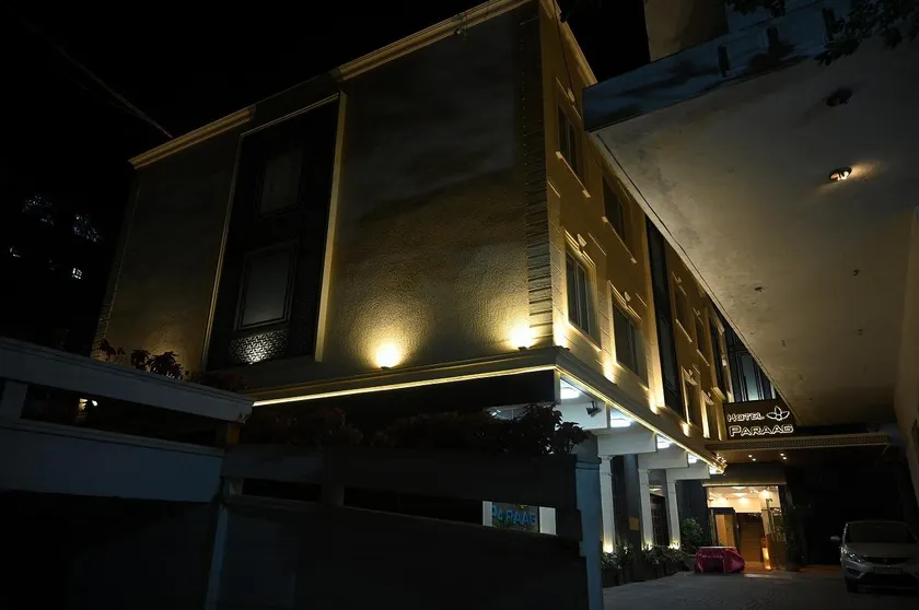 Hotel Paraag - Image 1