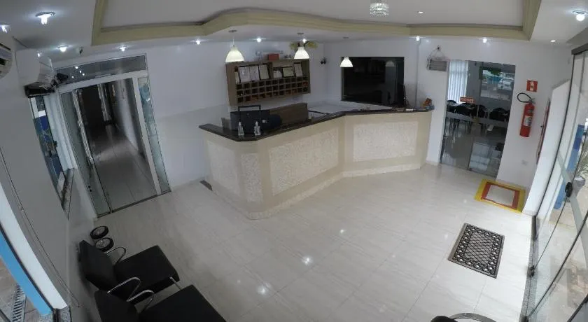 Hotel Dove - Image 1