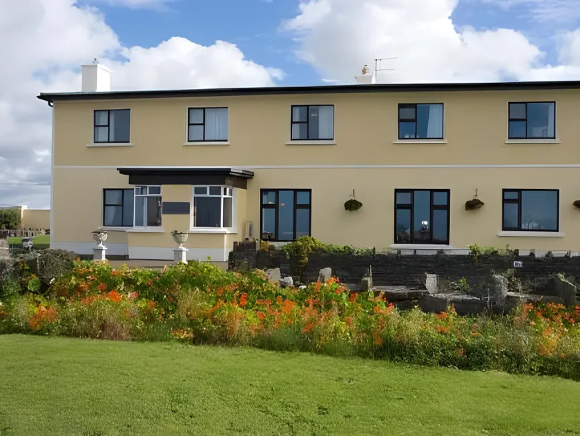 Clonmore Lodge B&B - Image 1