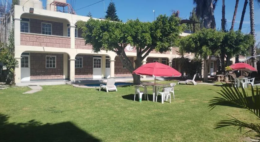 Hotel de la Cruz - Image 1