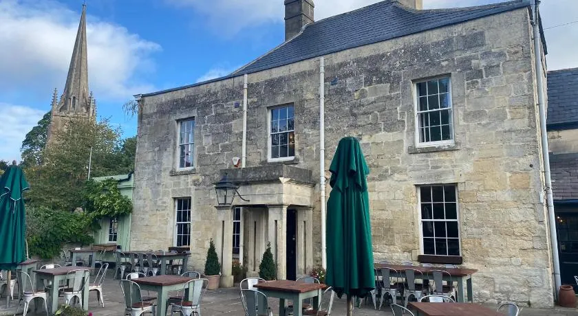 The Castle Inn Bradford on Avon - Image 1