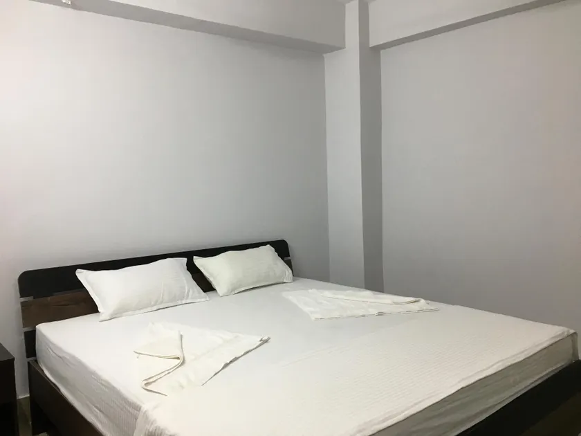 Hotel Comfort Stay - Image 1
