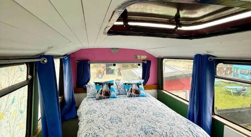 Ballinadee Bus - Image 1