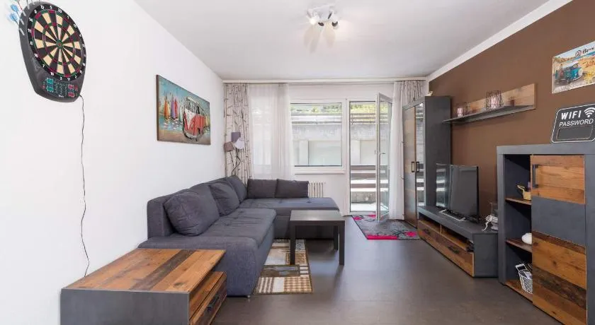 Bright 2BR Davos Apt with Parking and Balcony - Image 1