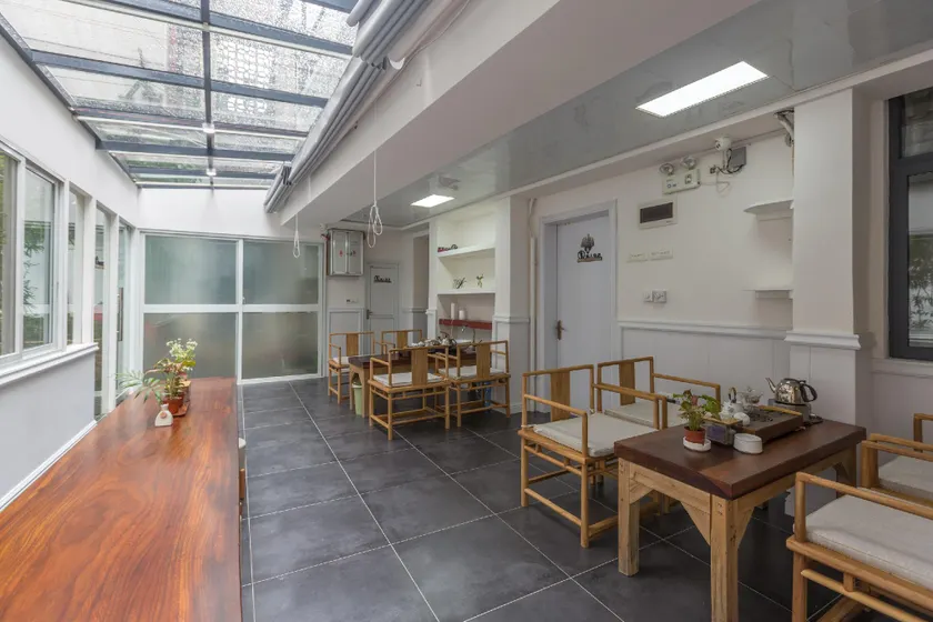 Guilin Flowers Inn - Image 1