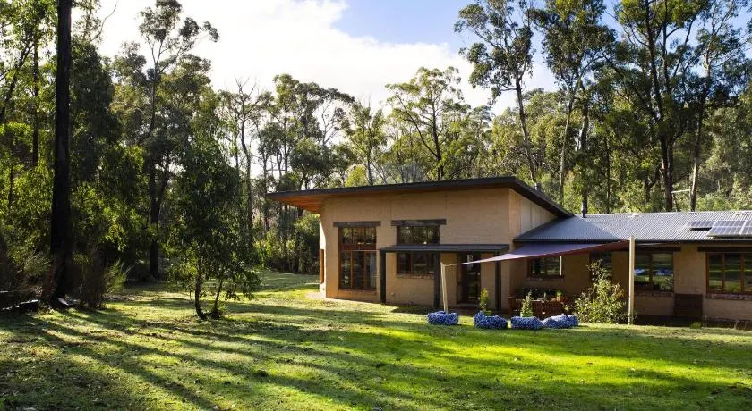 Gumtree Spring - Image 1