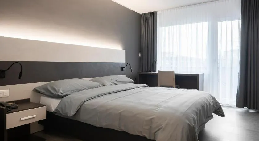 Hotel Bahnhof Zollikofen - Image 1
